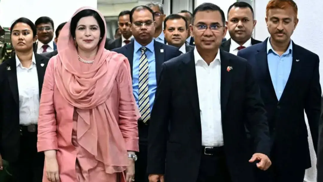 দেশে পৌঁছেছেন প্রধানমন্ত্রী