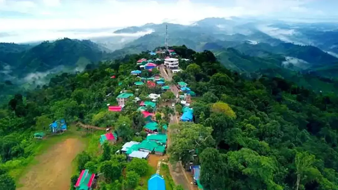 সাজেকে আটকা ৫ শতাধিক পর্যটক, রিসোর্ট ভাড়া নিচ্ছেন না মালিকরা