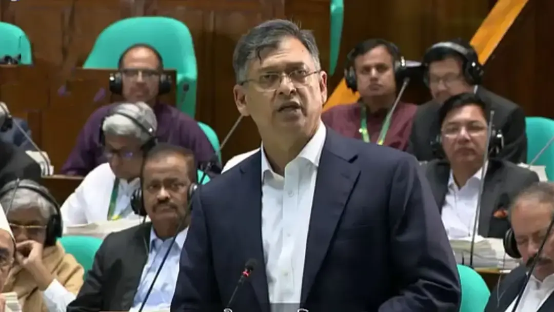 মিয়ানমার সীমান্তে কাঁটাতারের বেড়া দেওয়ার উদ্যোগ নেওয়া হয়েছে
