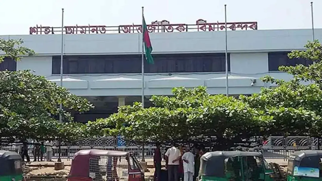 বৈরী আবহাওয়া : চট্টগ্রামে অবতরণ করতে পারেনি তিনটি ফ্লাইট