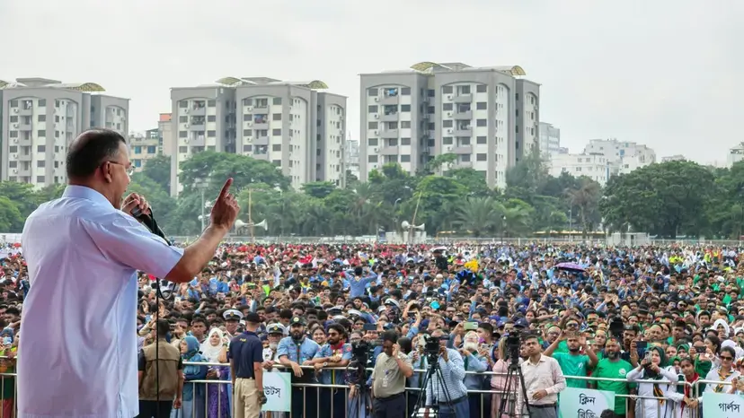 আমরা দেশকে পুনর্গঠন করতে চাইলে কেউ ঠেকিয়ে রাখতে পারবে না: প্রধানমন্ত্রী