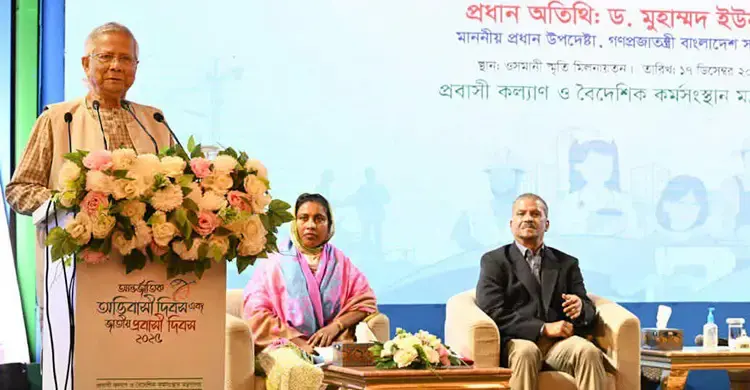 যে দেশে লোক পাঠাতে যাই, প্রথম কথা তোমাদের কাগজপত্র সব জাল: প্রধান উপদেষ্টা